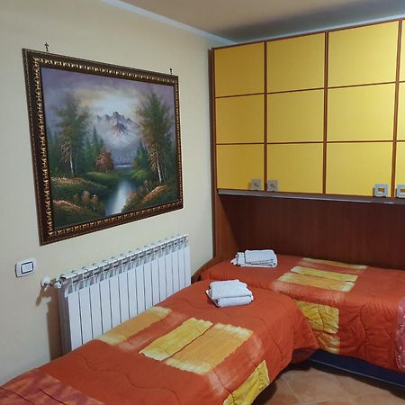 Holiday Home Villa Relax Palermo Buitenkant foto